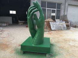 玻璃鋼雙手雕塑_濱州宏景雕塑有限公司